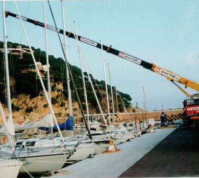 grua elevació vaixell port